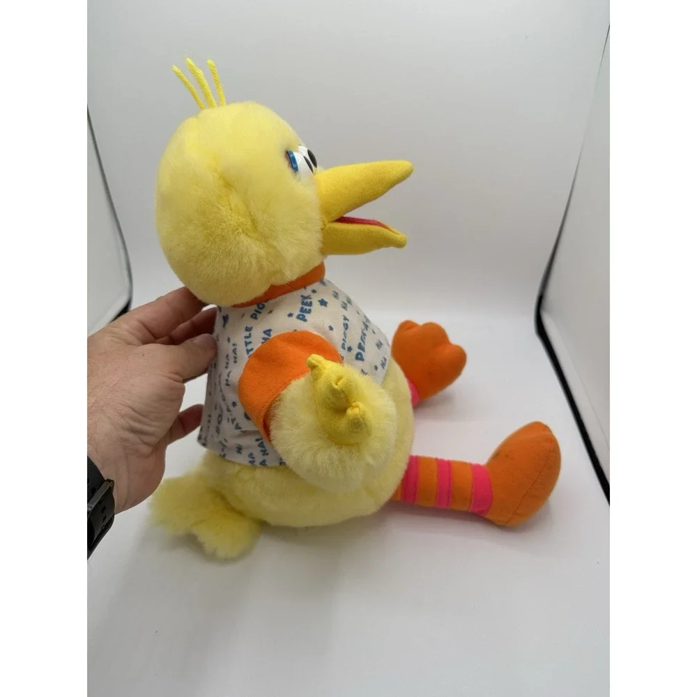 Vintage‎ 1996 Pick-A-Boo Singing Big Bird Plush Toy - Sesame Street